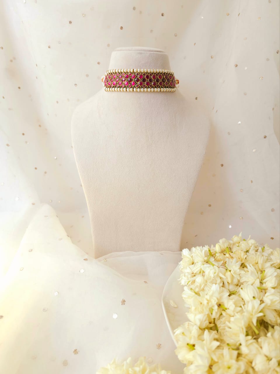Miraval choker necklace