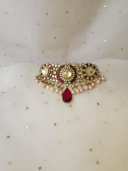 Manik-Mirage choker