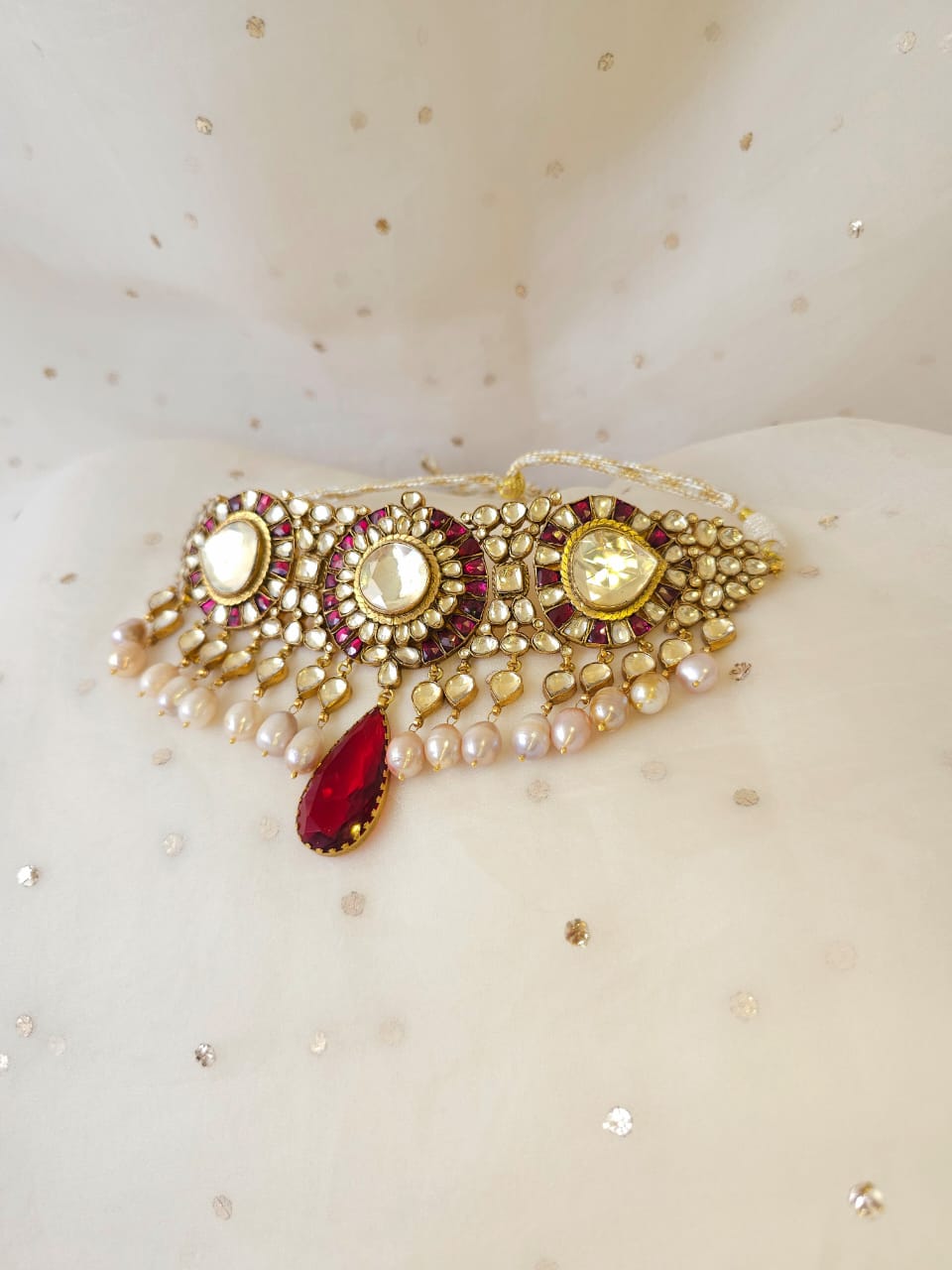 Manik-Mirage choker