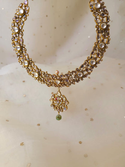 Pepper queen antique necklace