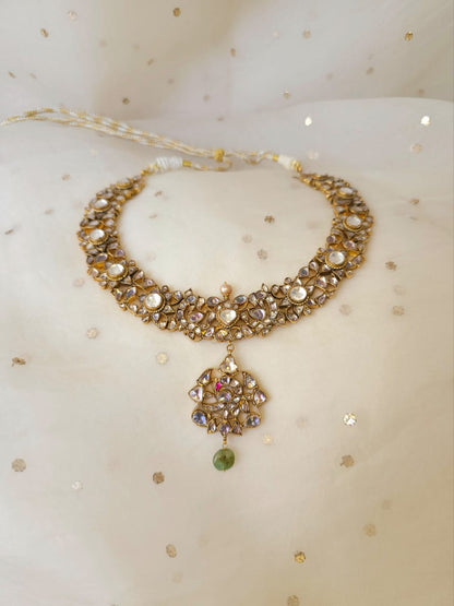 Pepper queen antique necklace
