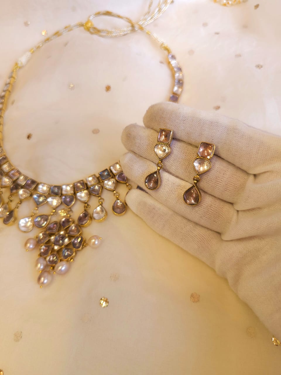 Lilibet queen necklace set