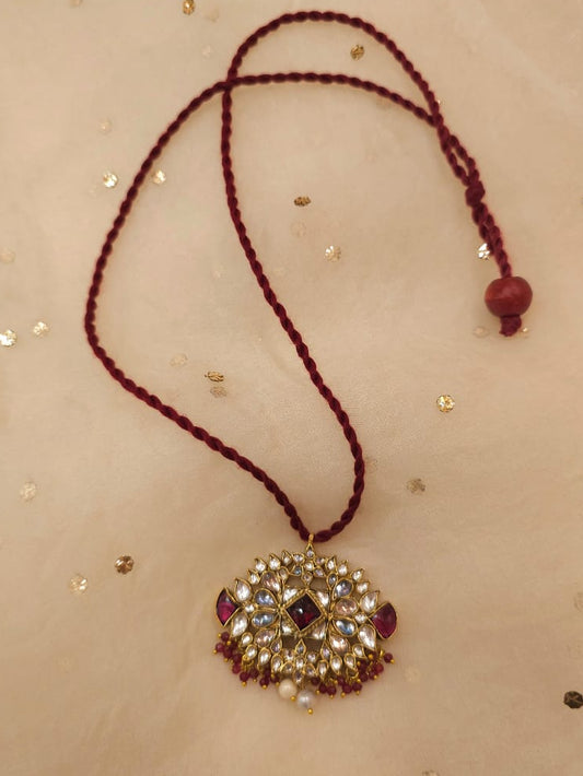 Har singaar mahogany necklace