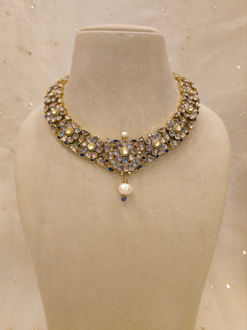 Pop nakshatra sleek necklace