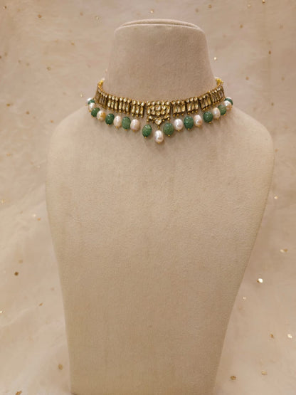 Falak haar pearl necklace