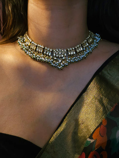 Falak haar crumb necklace