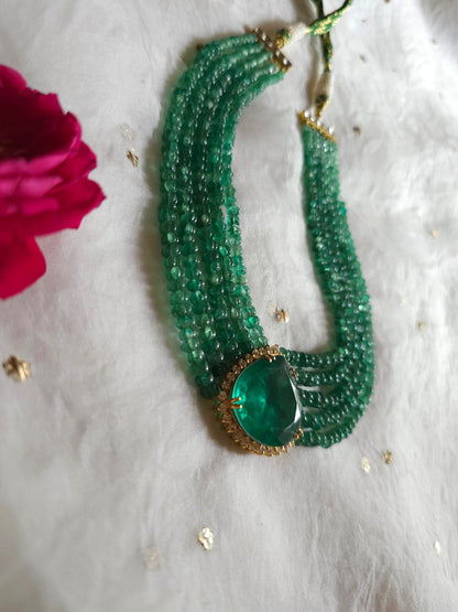 Queen of swans gem necklace