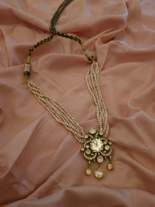 Victoria dawn silver necklace