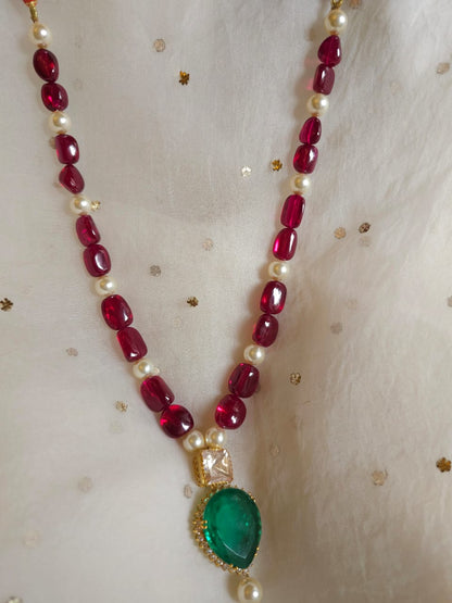 The holkar silver necklace
