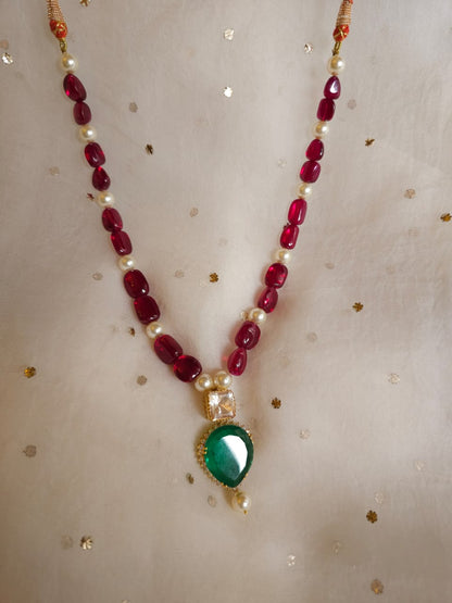 The holkar silver necklace