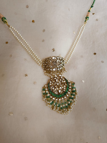 Neemrana chand necklace