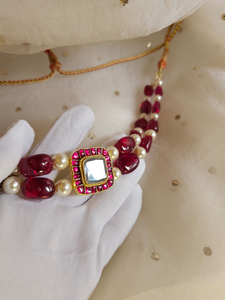 The imperial mauryan choker