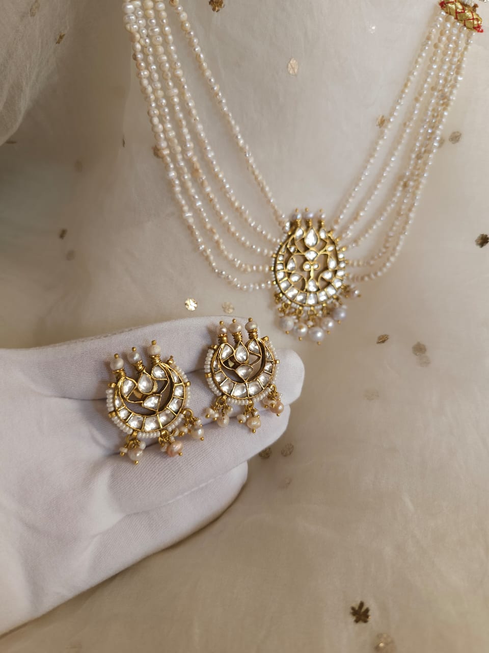Chandra taal pearl necklace set