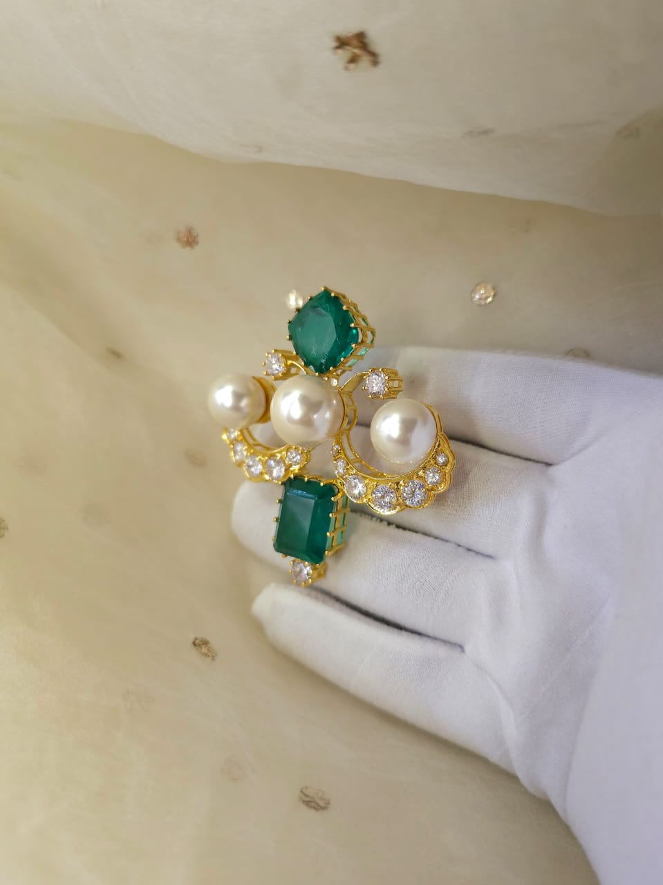 Edward brooch pendant