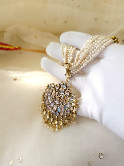 Chaitra chandra pearl necklace