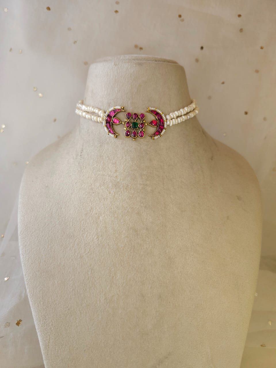 Bijapur red choker