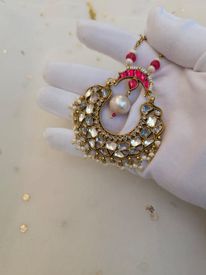 Ved-soma pendant necklace