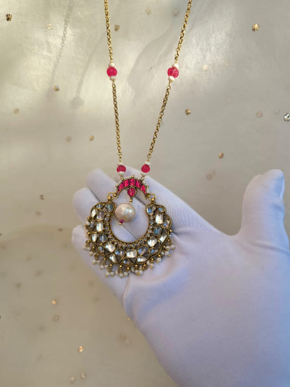 Ved-soma pendant necklace