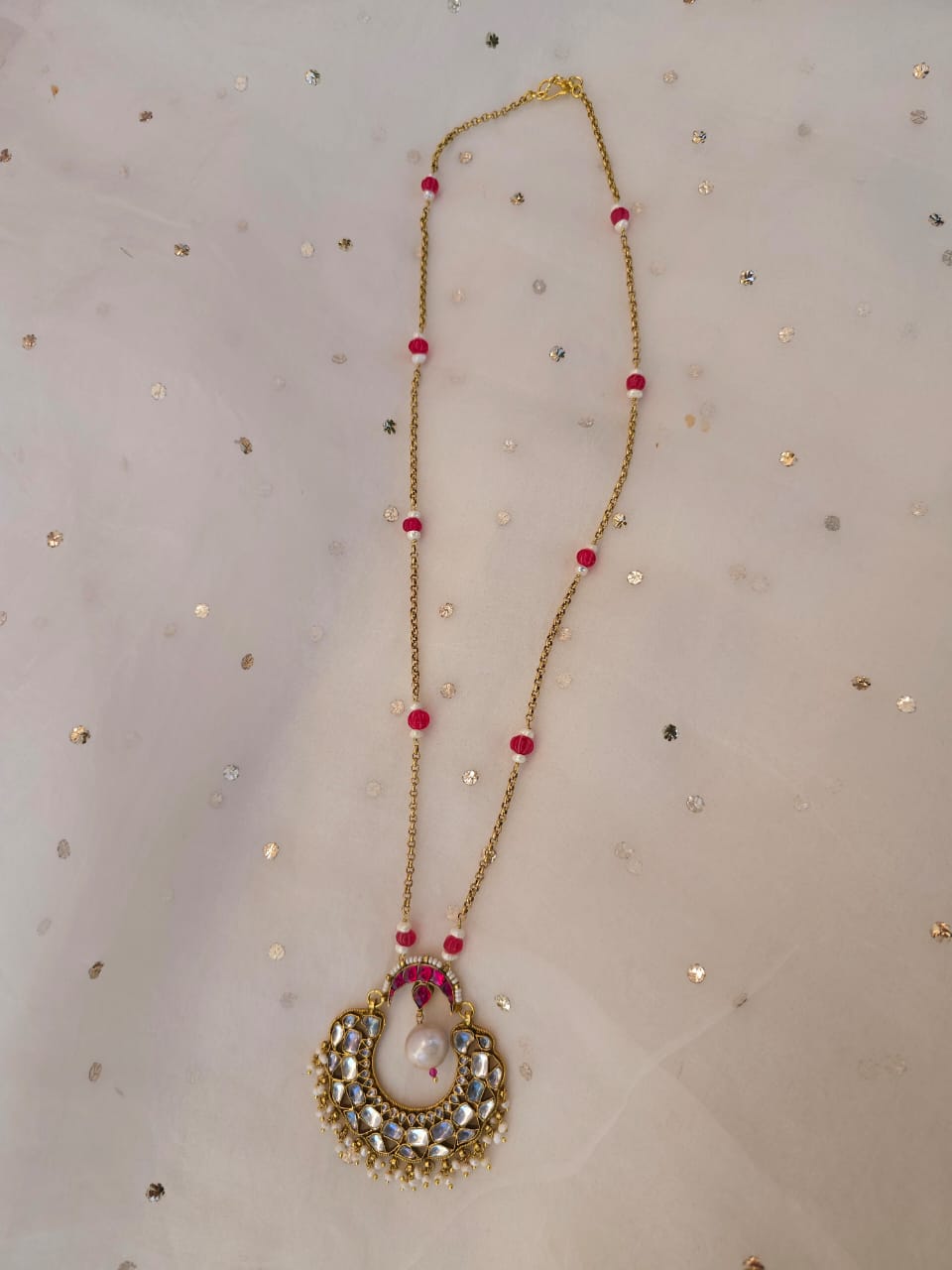 Ved-soma pendant necklace