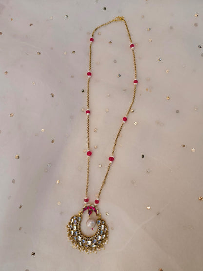 Ved-soma pendant necklace