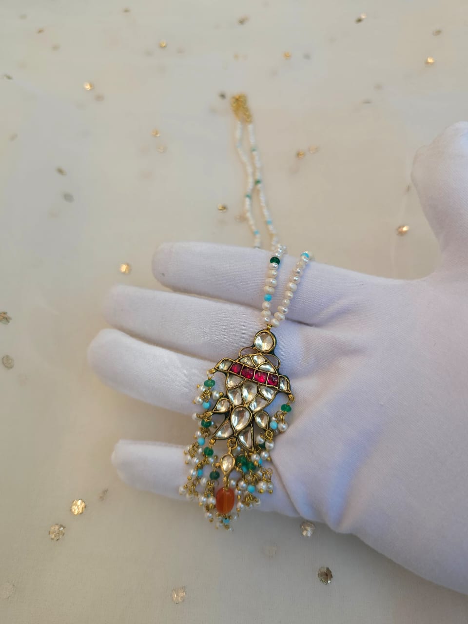 Avanti shafri pendant necklace