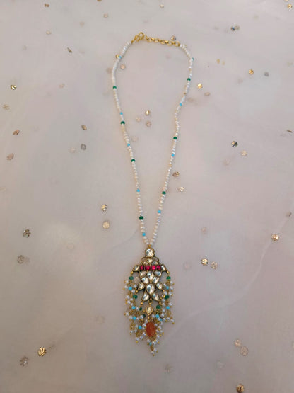 Avanti shafri pendant necklace