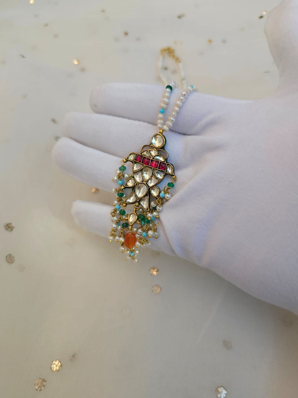 Avanti shafri pendant necklace