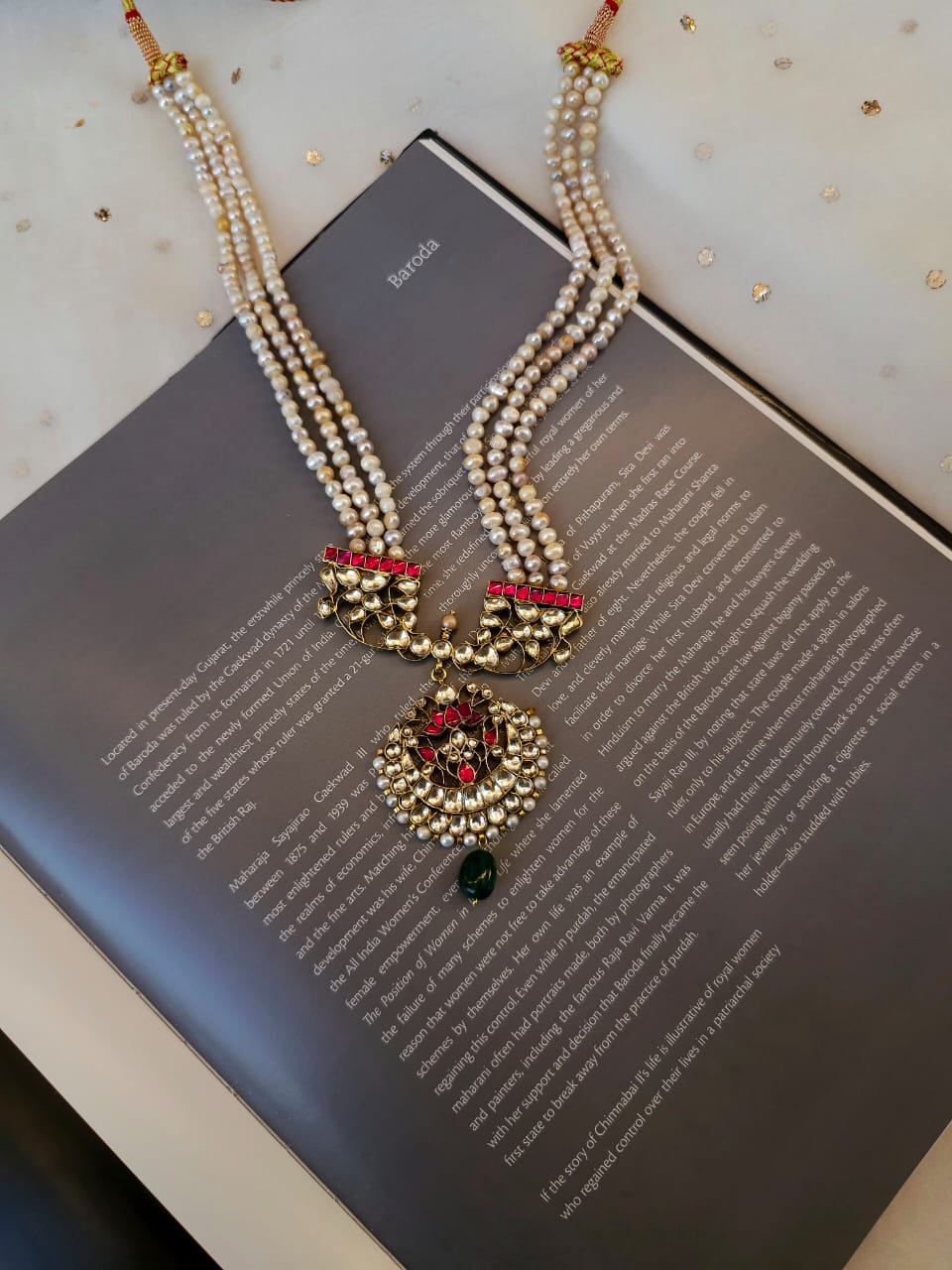 Rakta kamal pearl necklace