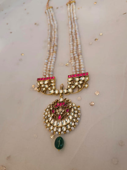 Rakta kamal pearl necklace