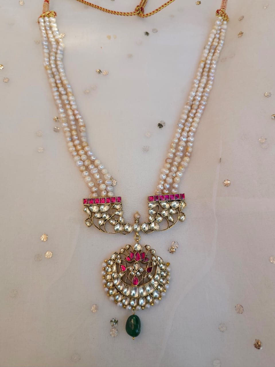 Rakta kamal pearl necklace