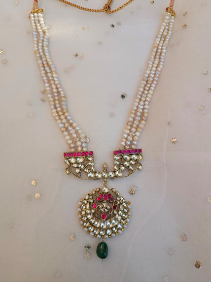 Rakta kamal pearl necklace