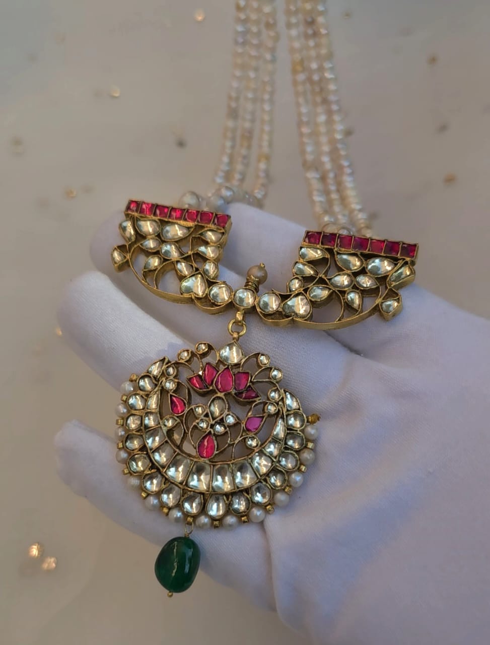 Rakta kamal pearl necklace