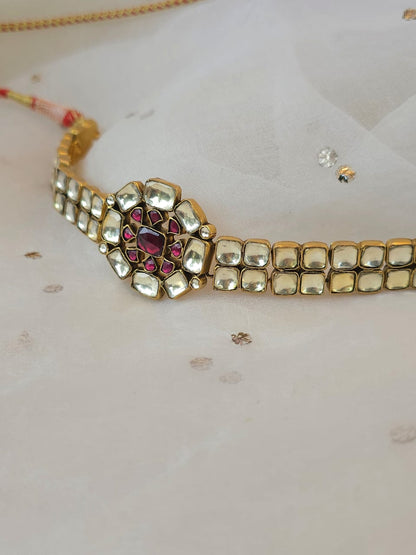 Gulkand sleek choker