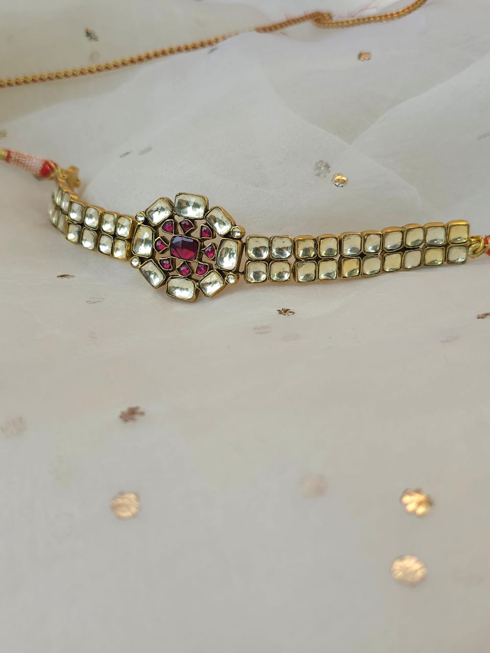 Gulkand sleek choker