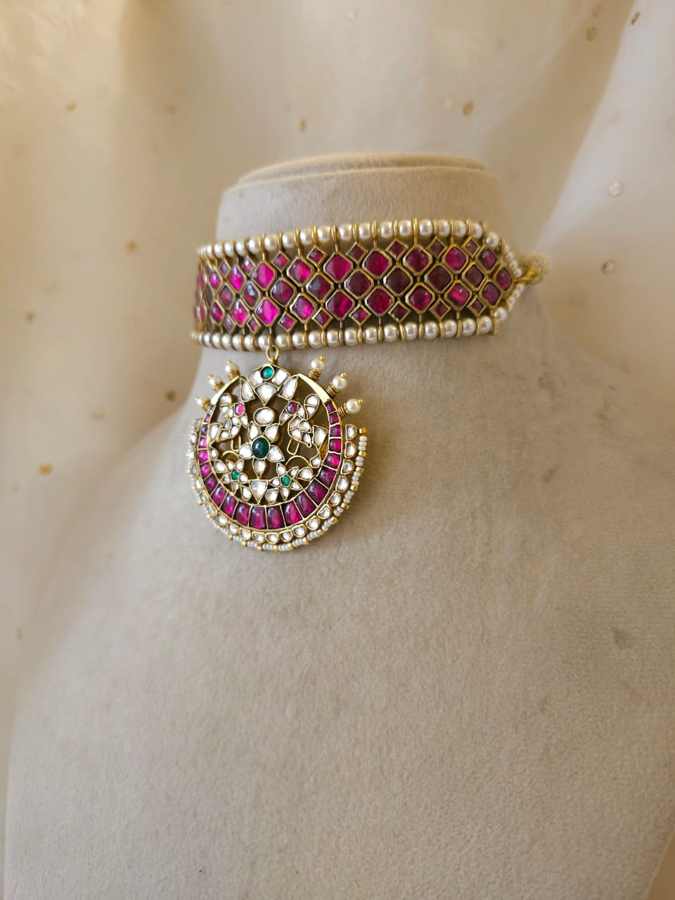 Miraval chand necklace