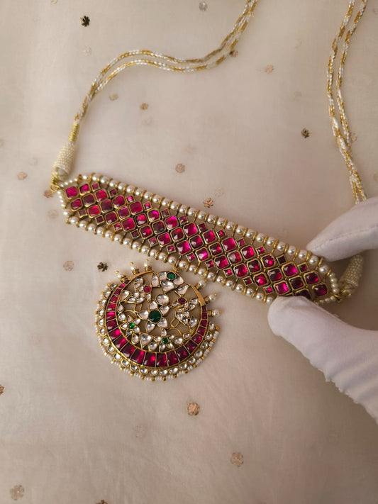 Miraval chand necklace