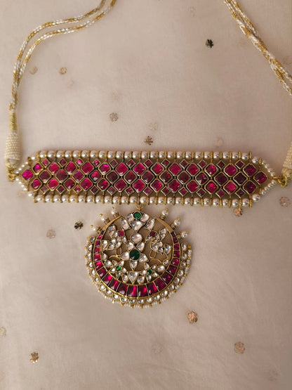 Miraval chand necklace