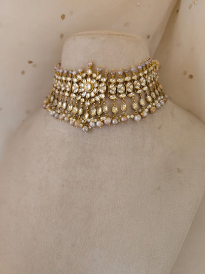 Meghdoot brilliant necklace