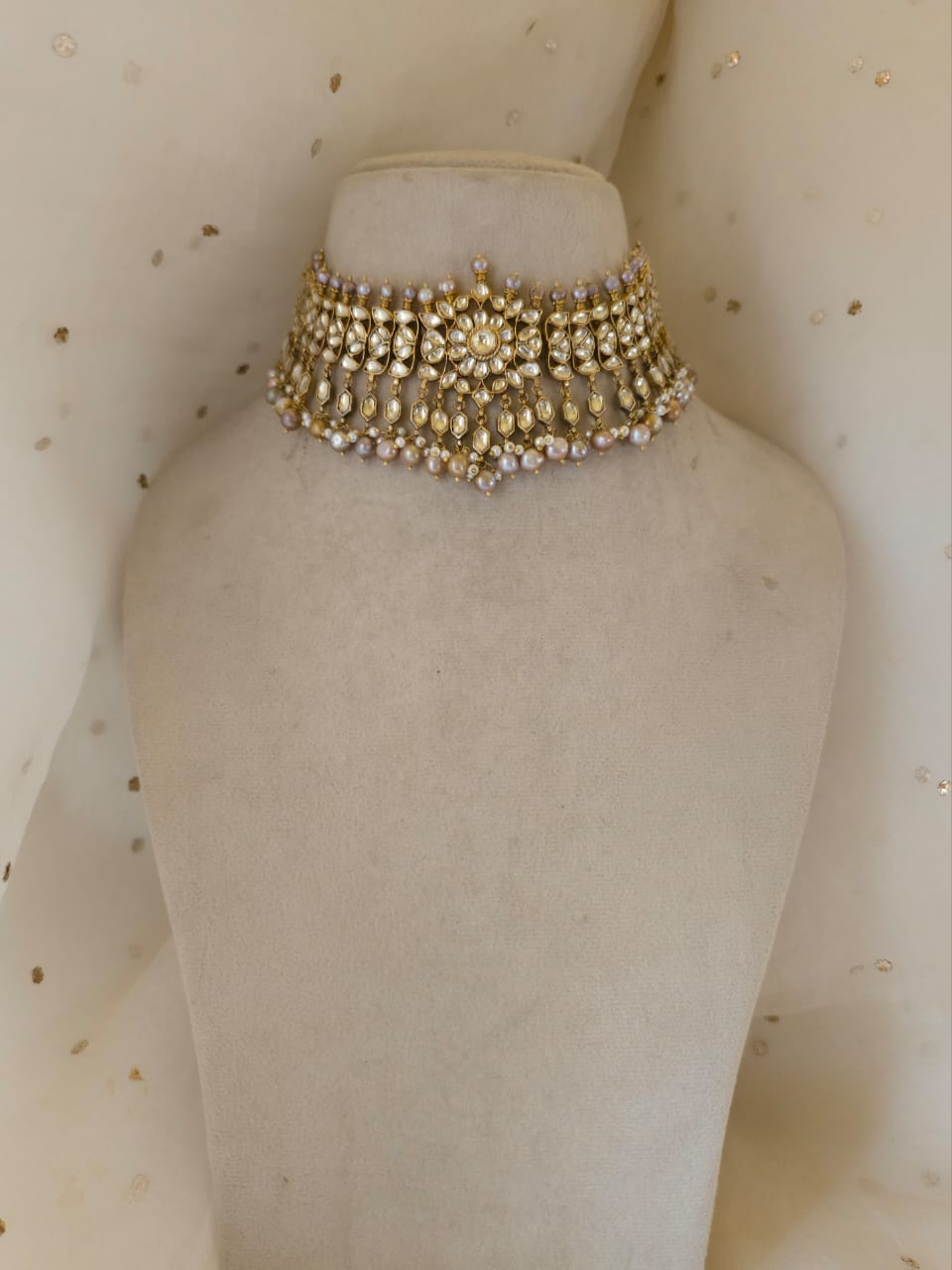 Meghdoot brilliant necklace