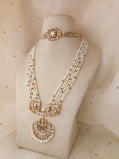 Golden belle ecru necklace