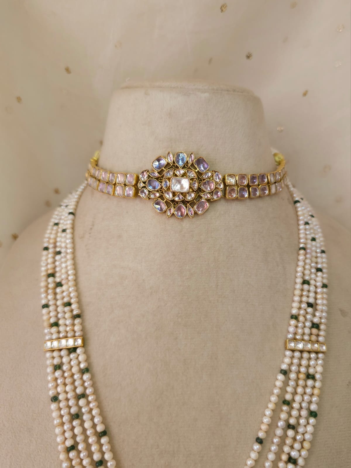 Lilibet choker necklace