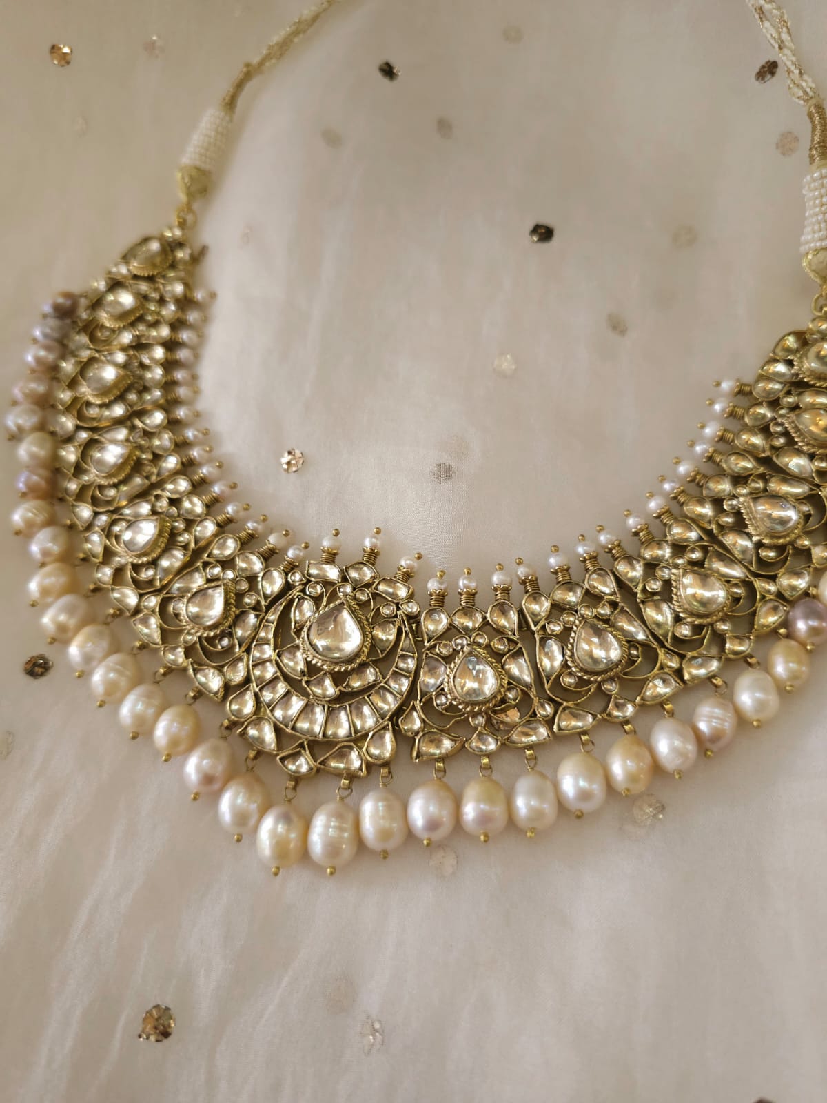 Queen of 19th century alloy necklace