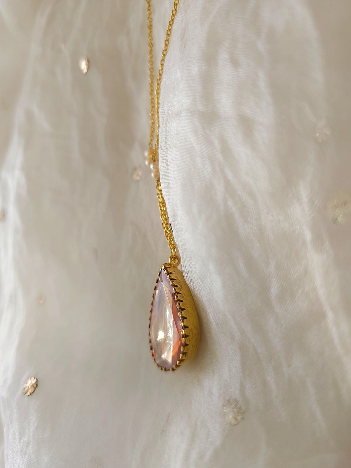 Champagne drop chain necklace