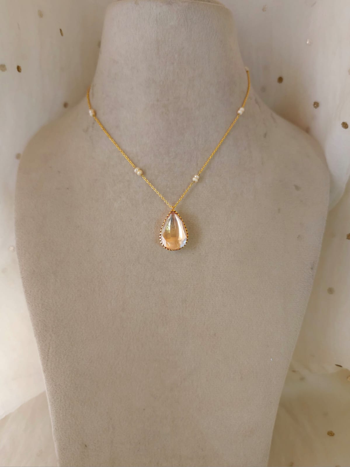 Champagne drop chain necklace