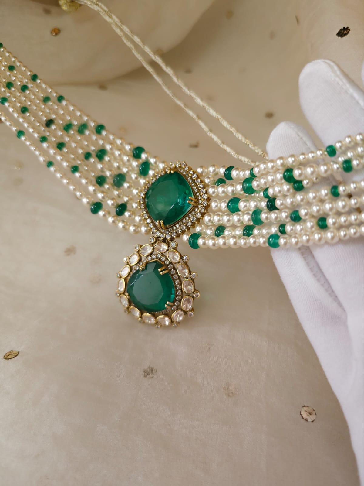 Sawai crown necklace