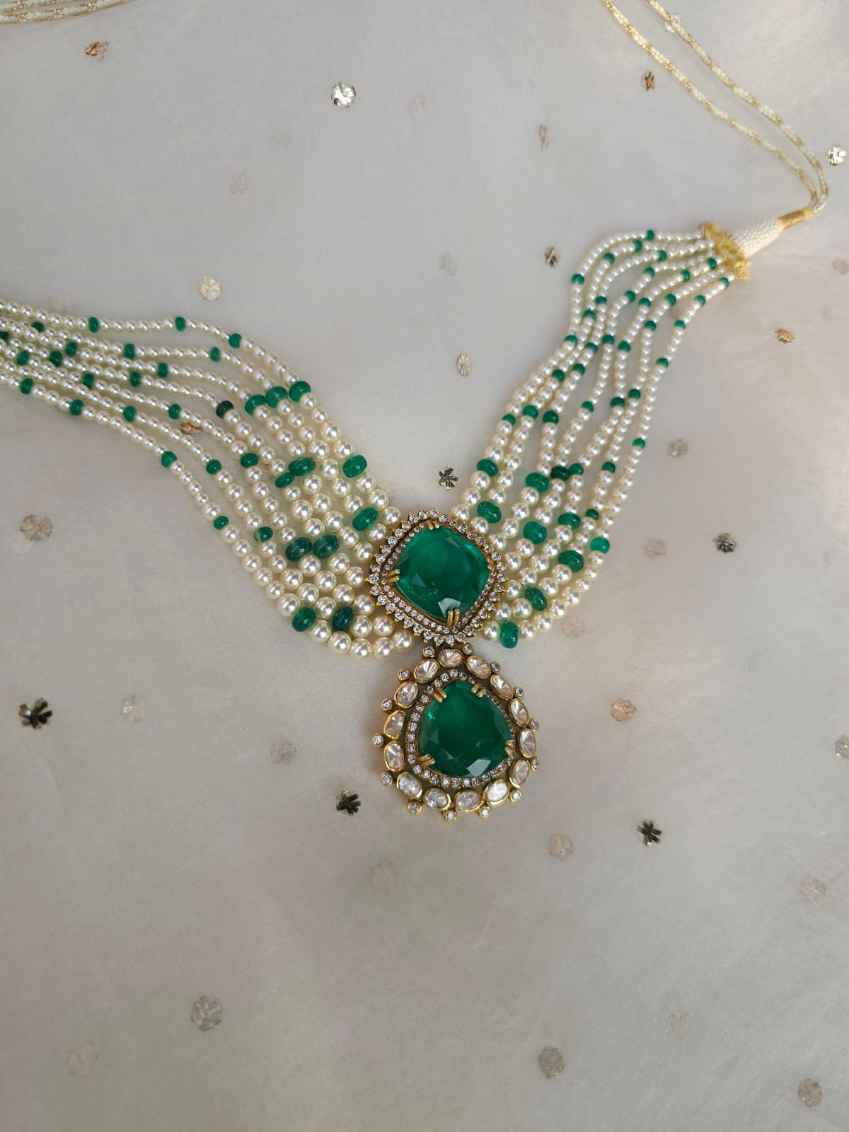 Sawai crown necklace