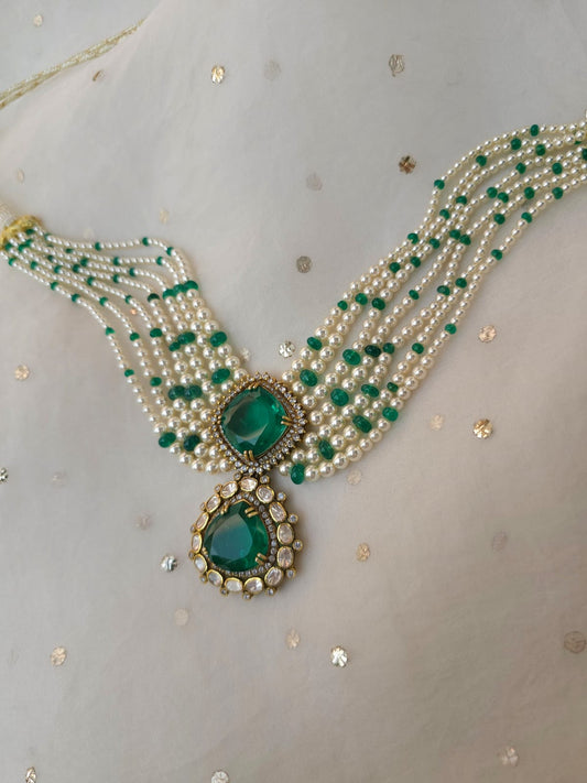 Sawai crown necklace