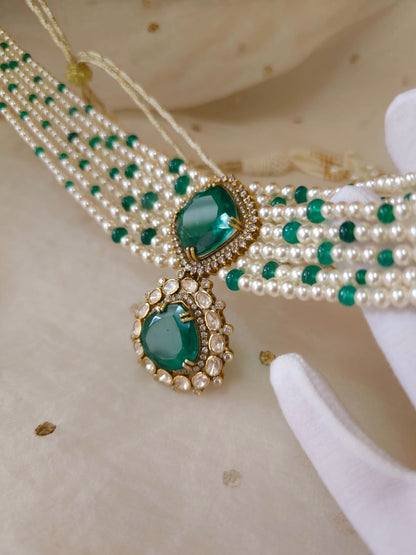 Sawai crown necklace