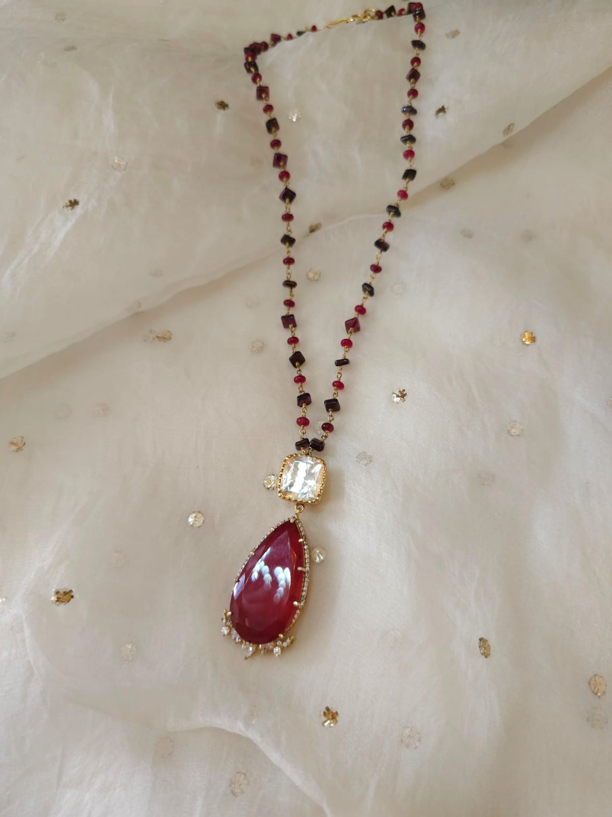 Jayapura carmine polki necklace