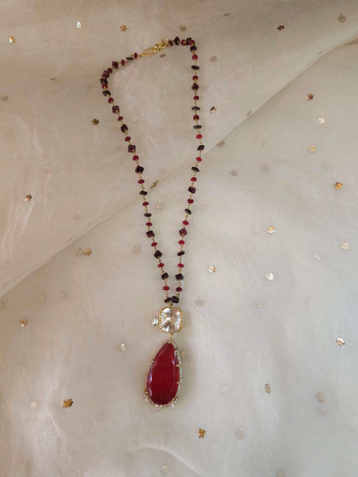 Jayapura carmine polki necklace
